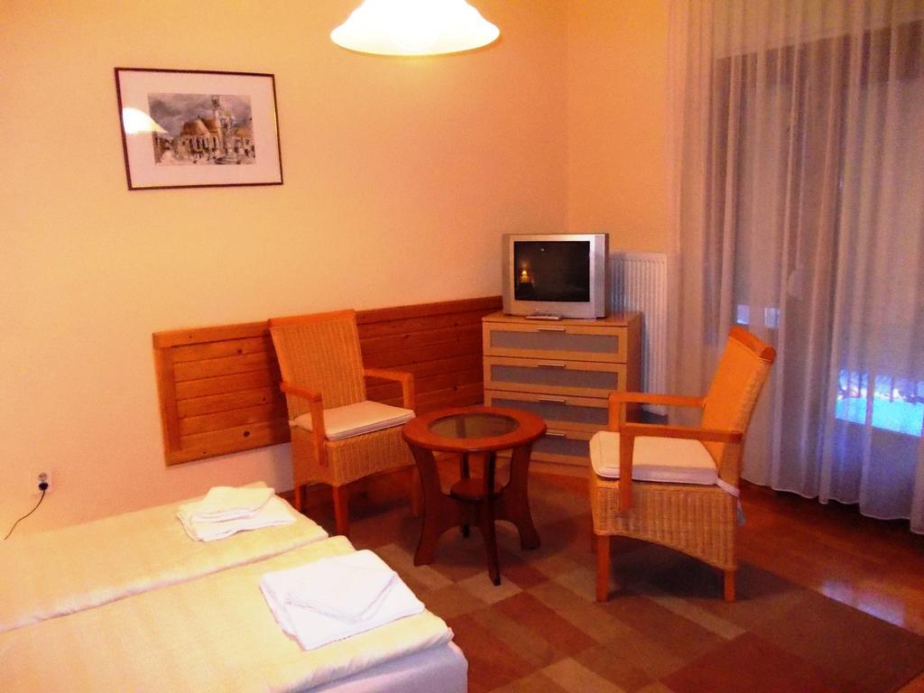 Villa City Center Hévíz Eksteriør billede